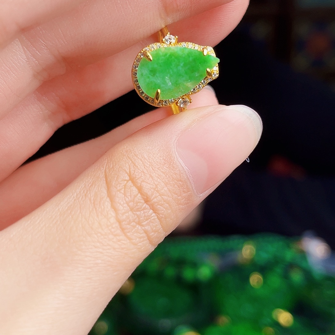 颈饰银S925镶嵌翡翠多样性