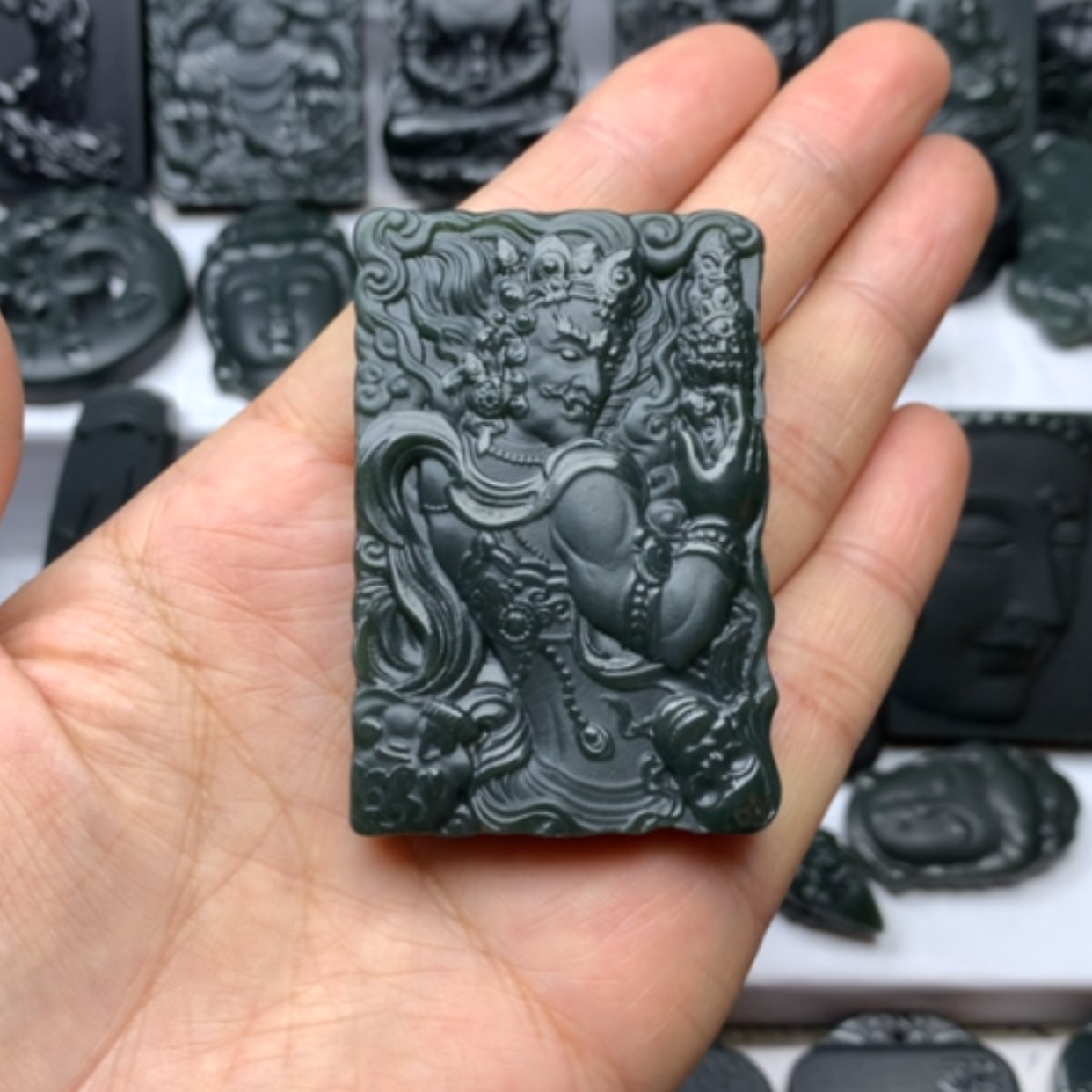 【闪购商品】和田玉颈饰未镶嵌双面雕刻