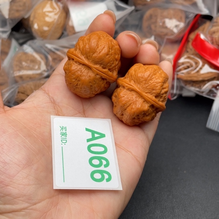 文玩核桃吊坠核桃