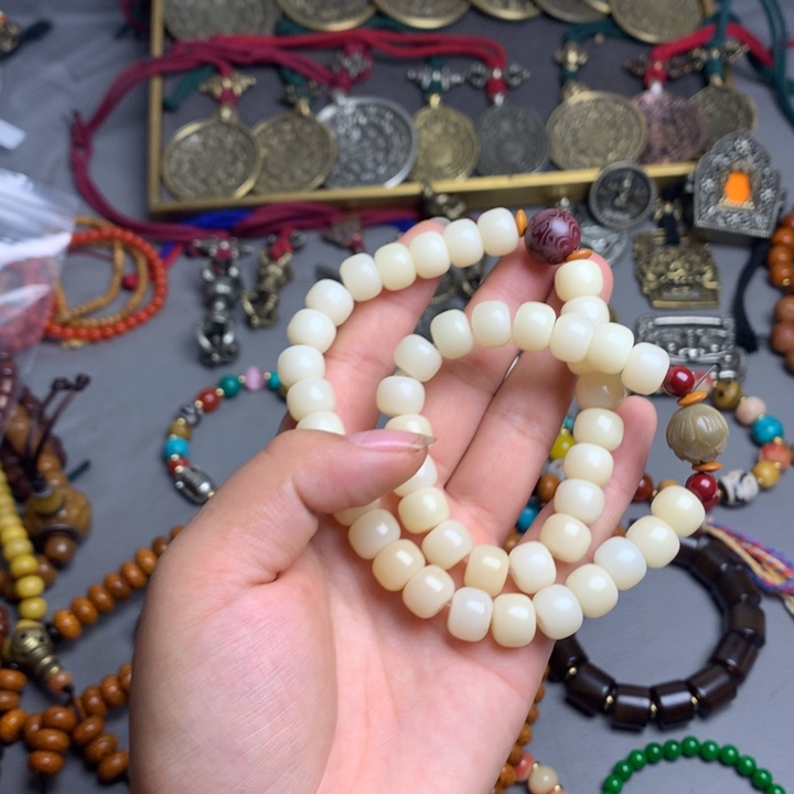 藏地密码藏饰品串