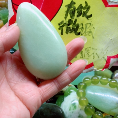 蛇纹石玉未镶嵌手把件