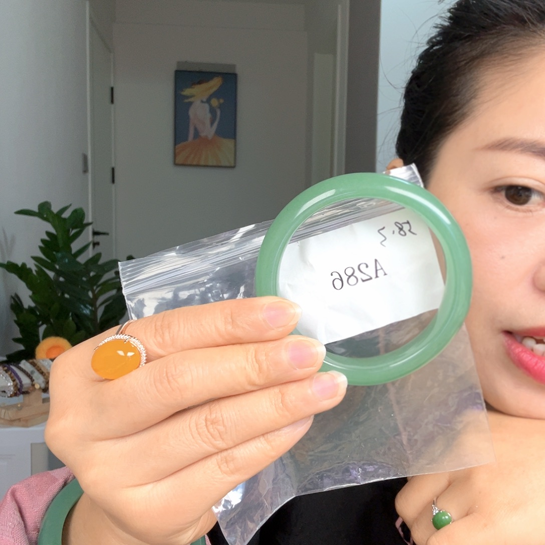 石英质玉未镶嵌手镯