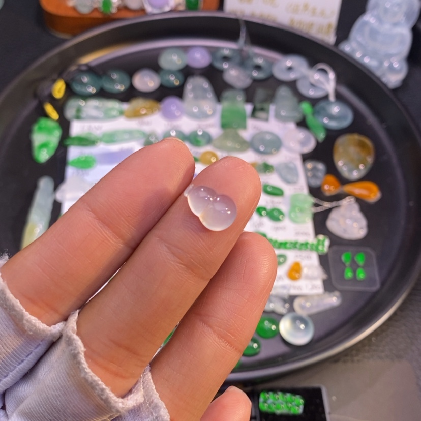 【闪购商品】翡翠挂件未镶嵌葫芦