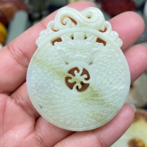 蛇纹石玉颈饰未镶嵌26