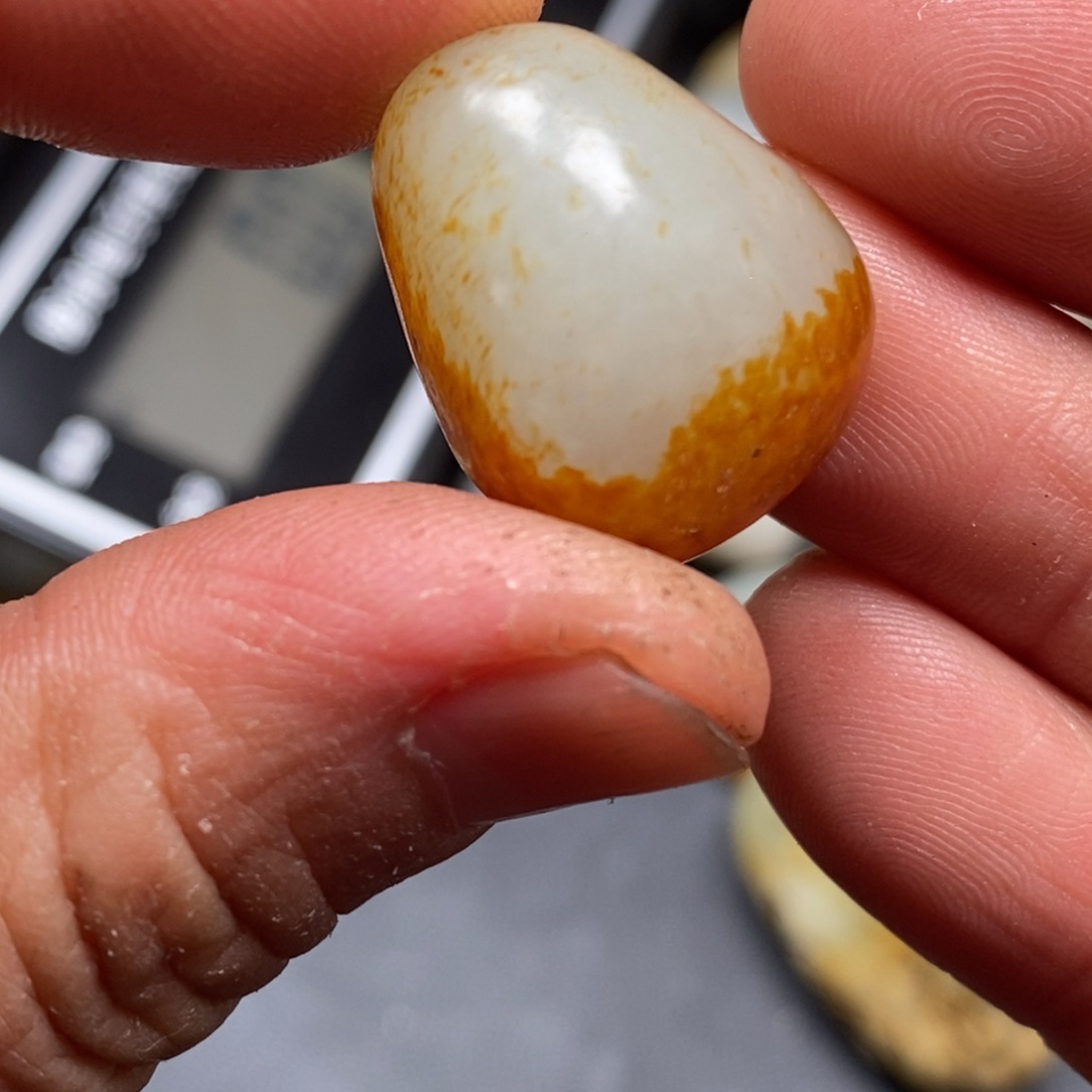 和田玉（糖玉）挂件未镶嵌