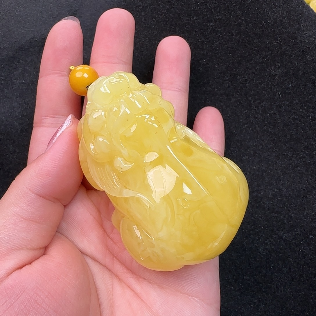 蜜蜡未镶嵌珠宝奇石微粉