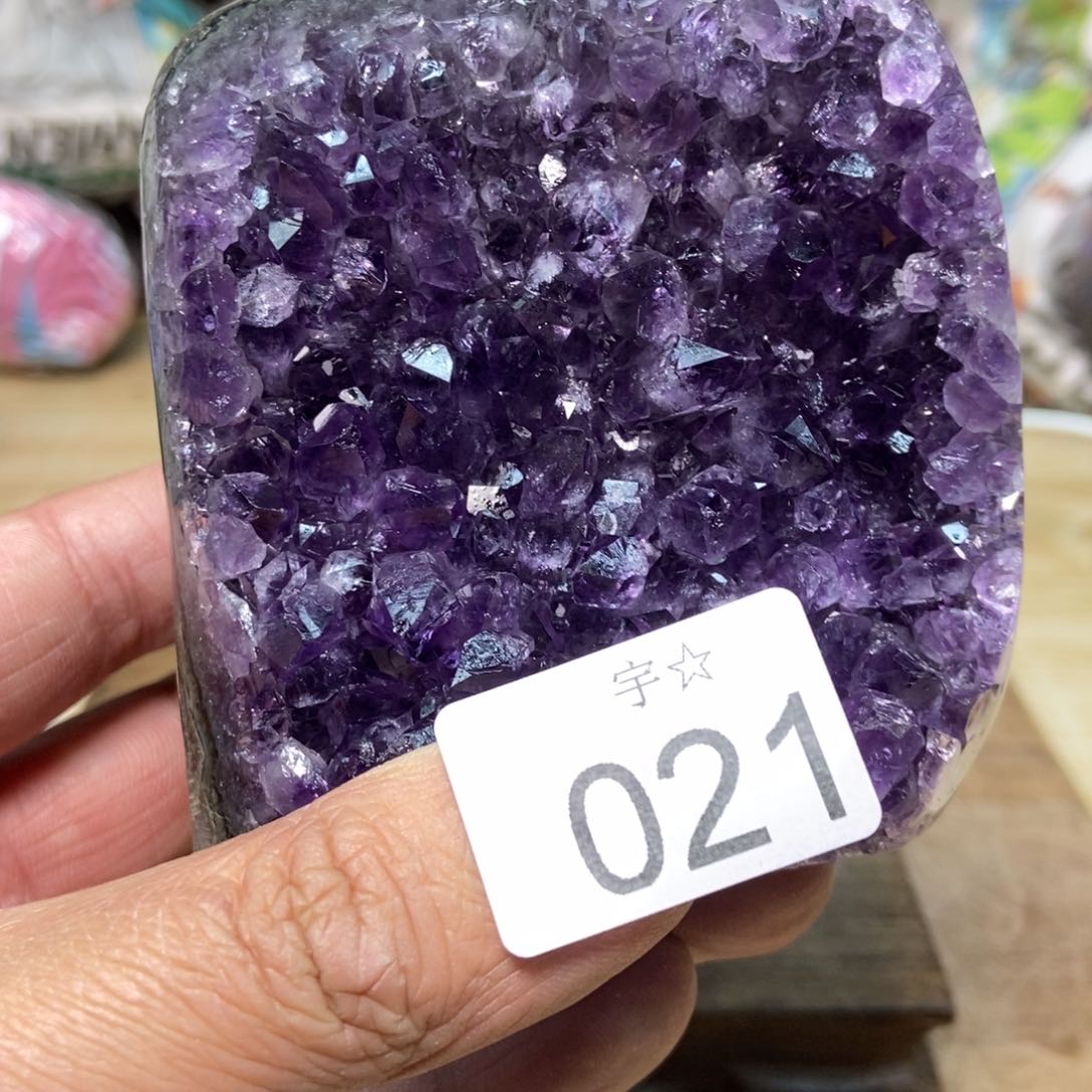 紫晶天然水晶摆件未镶嵌