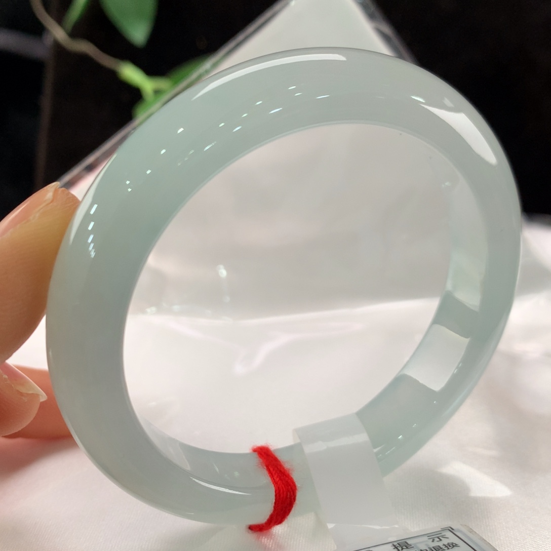 翡翠手镯未镶嵌111-0102