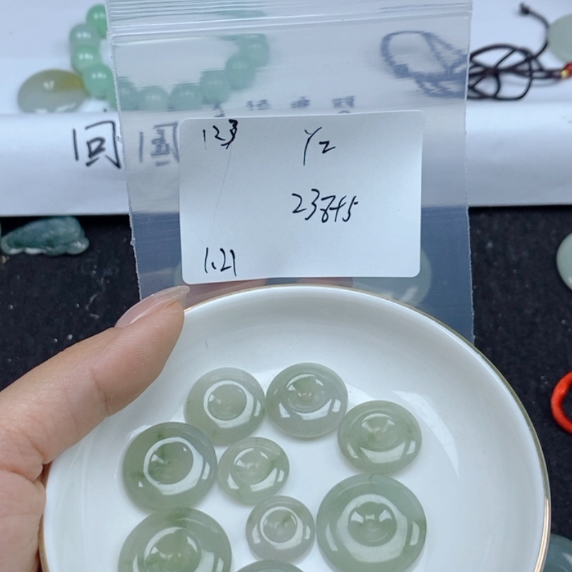 【闪购商品】翡翠颈饰未镶嵌Y****)不