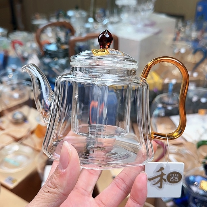 禾器琥珀色锦瑞壶