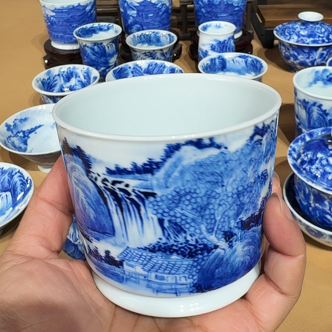 青***客景德镇纯手绘荣天杯