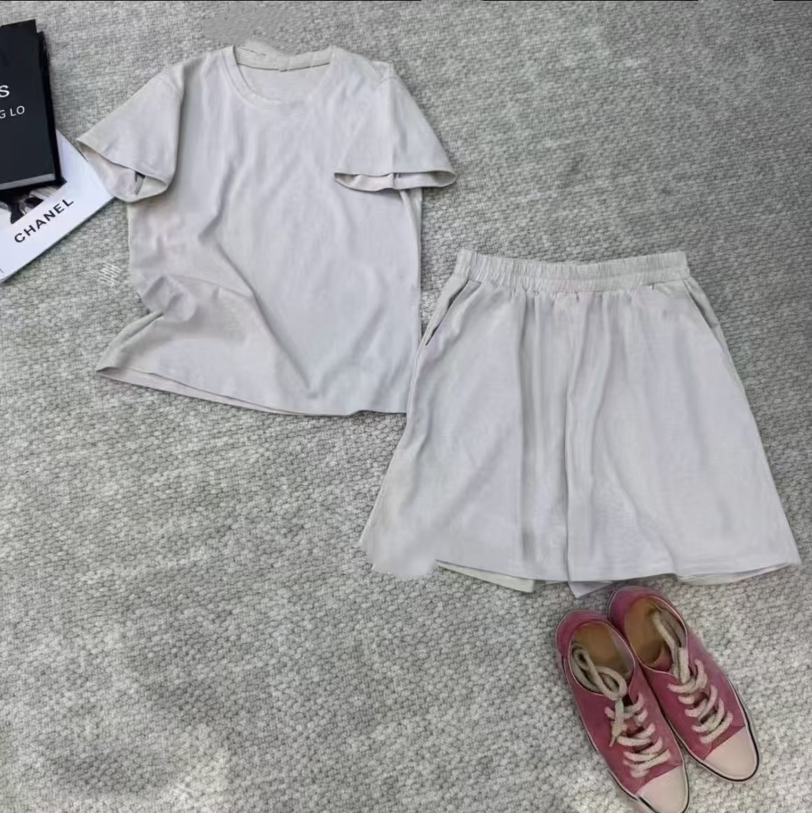 夏日清凉男女同款套装