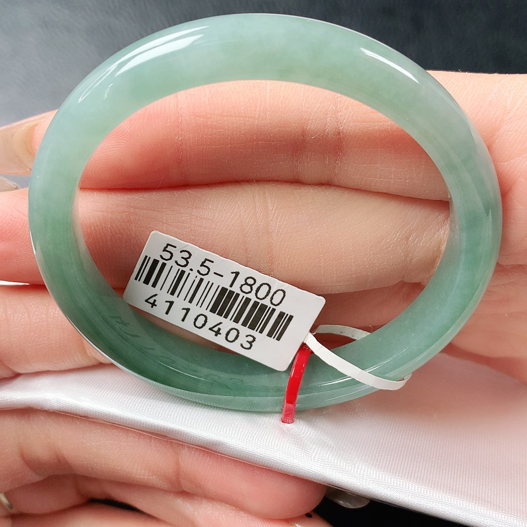 翡翠手镯未镶嵌冰绿贵妃53圈口80号