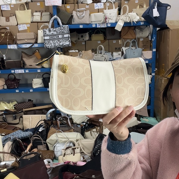 水牛皮（革）185健健康康平平安安