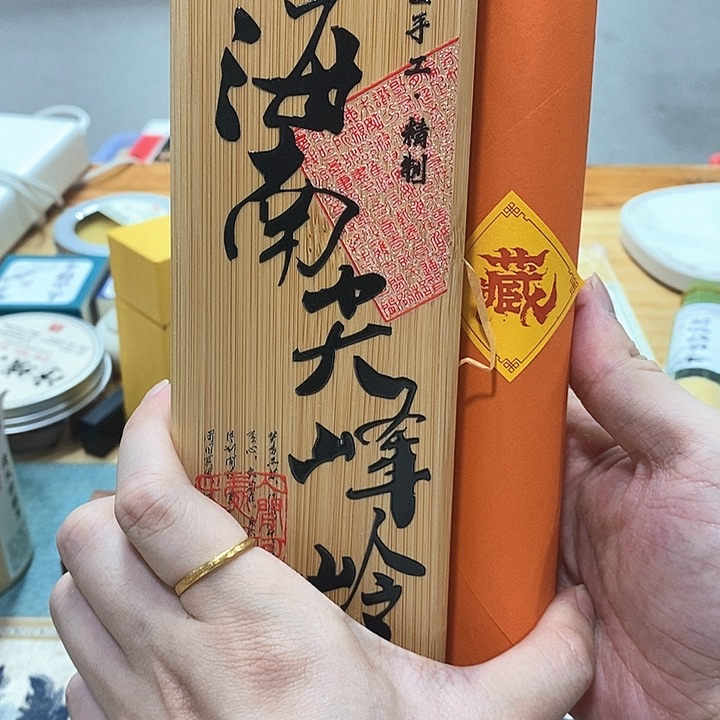 木质纯手工海南尖峰玲100克沉香