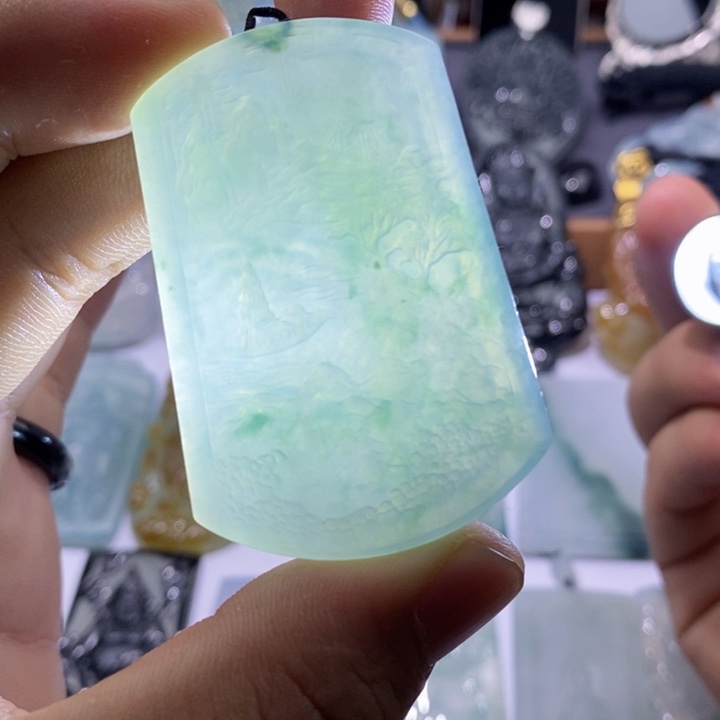 颈饰未镶嵌翡翠山水