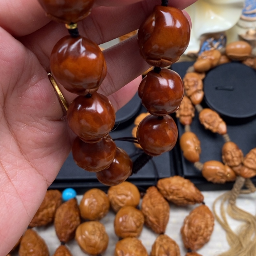 【闪购商品】橄榄核吊坠纯**水橄榄手工雕刻