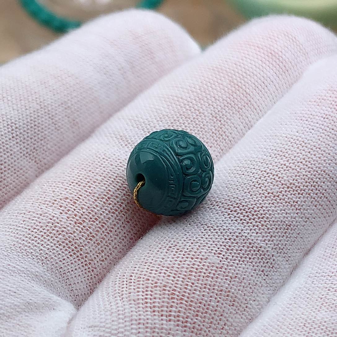 绿松石颈饰未镶嵌