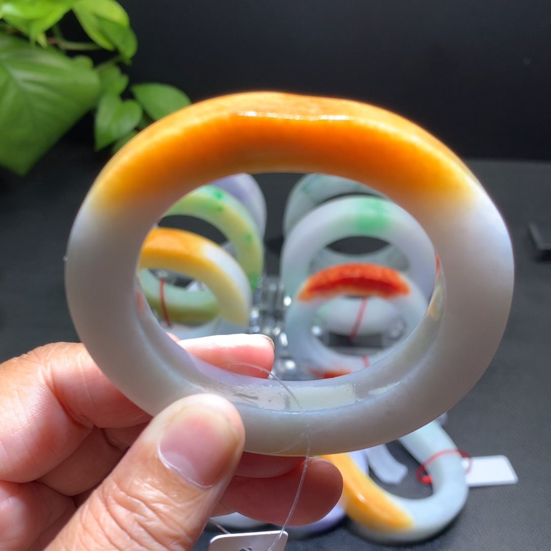 未镶嵌手镯定制翡翠