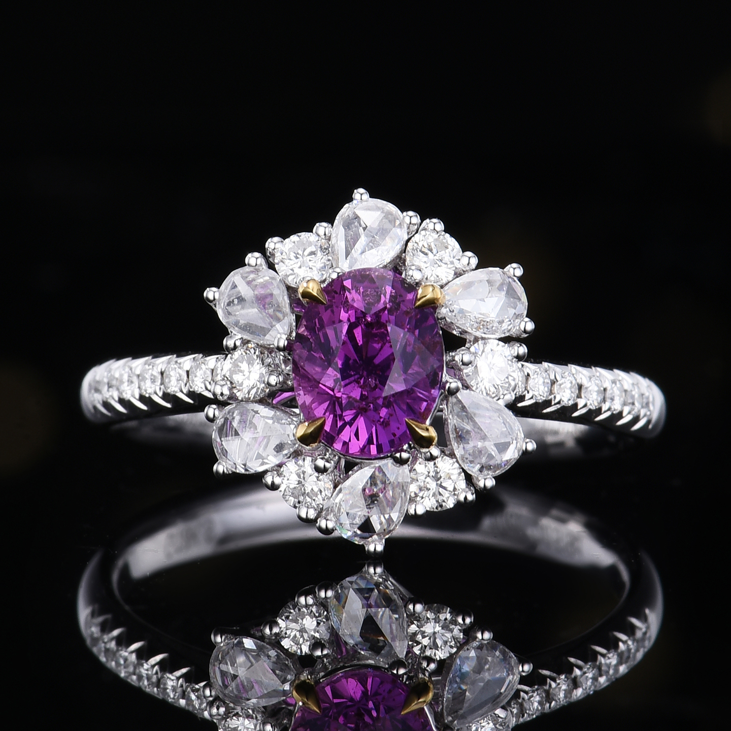 精致高贵 主石1.1克拉 18K金 天然无烧紫蓝宝戒指/吊坠