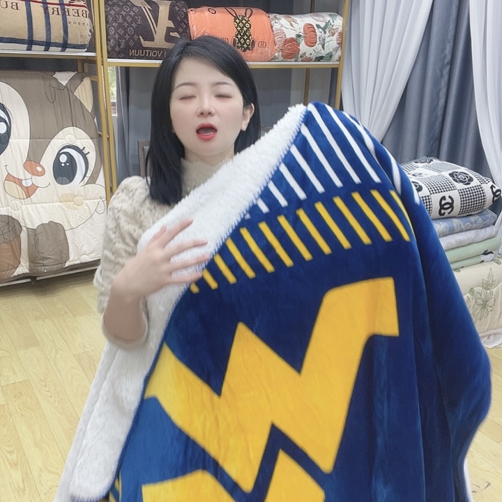 牛奶绒1.5×1.8双层被子