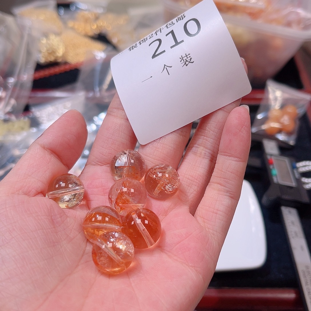 未镶嵌珠宝半成品水晶210 。     