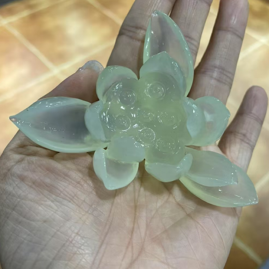 精品岫玉绿冰料手把件