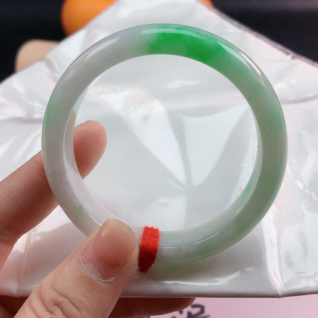 翡翠手镯未镶嵌53圈0954