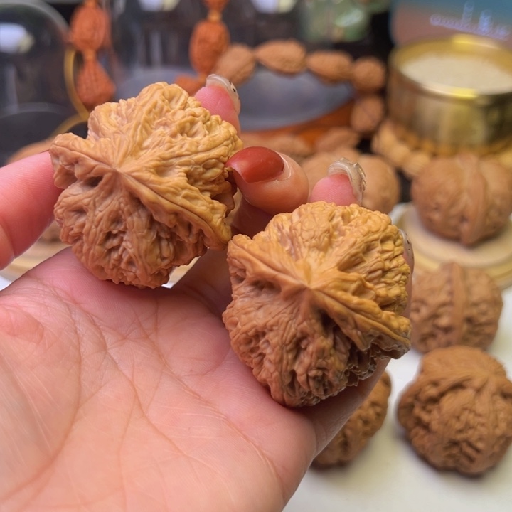 文玩核桃把件粗筋46