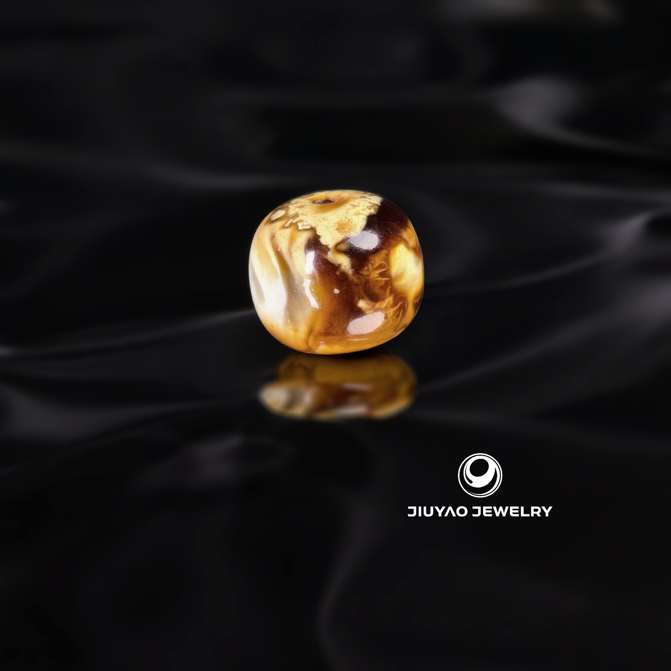(9.0mm）9.0毫米红瓷白咖沁妖孽老型 一物一拍 天然琥珀蜜蜡