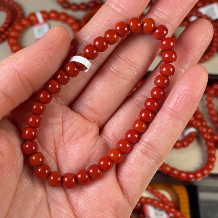 南红玛瑙手链未镶嵌东****。