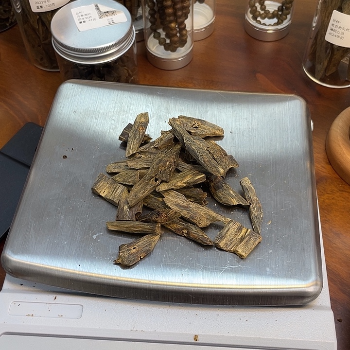 新***梁紫棋牛肉干老块料30克