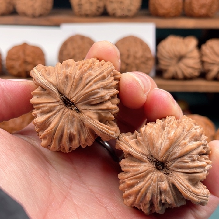 文玩核桃把件44平谷四座楼