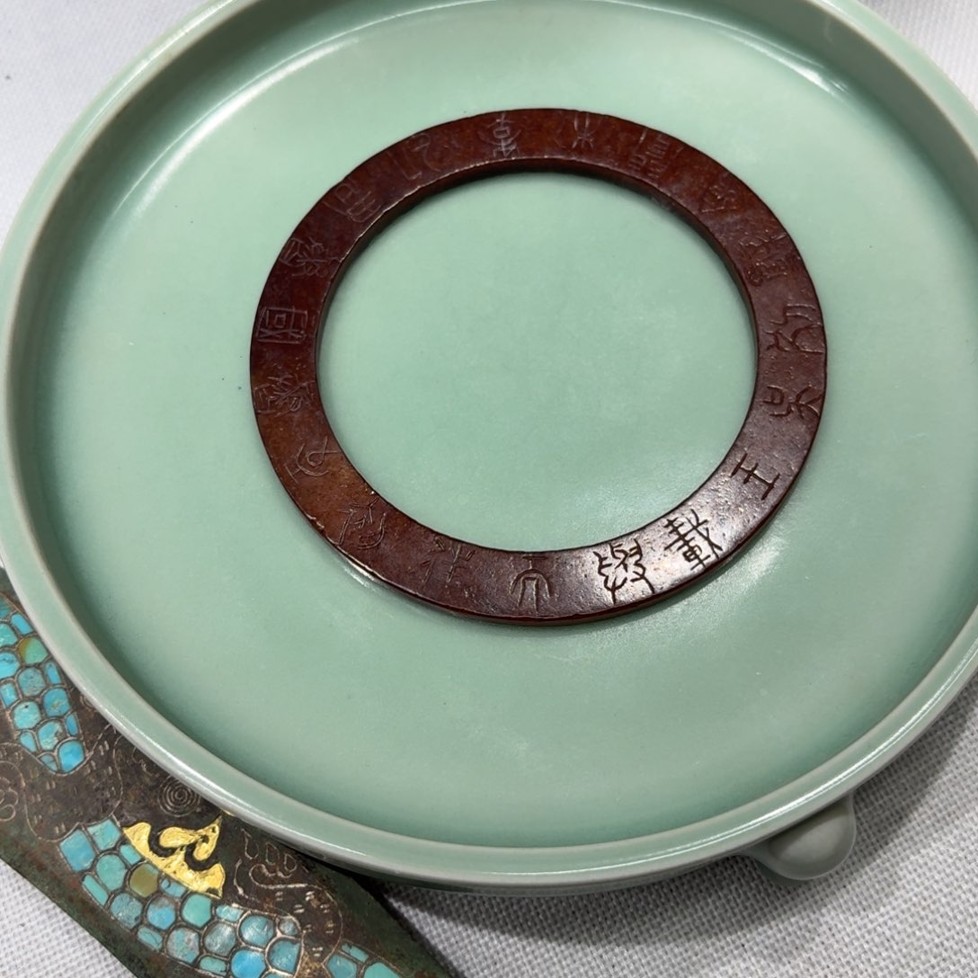 瓷片赢*我在外面吃东西了哈我