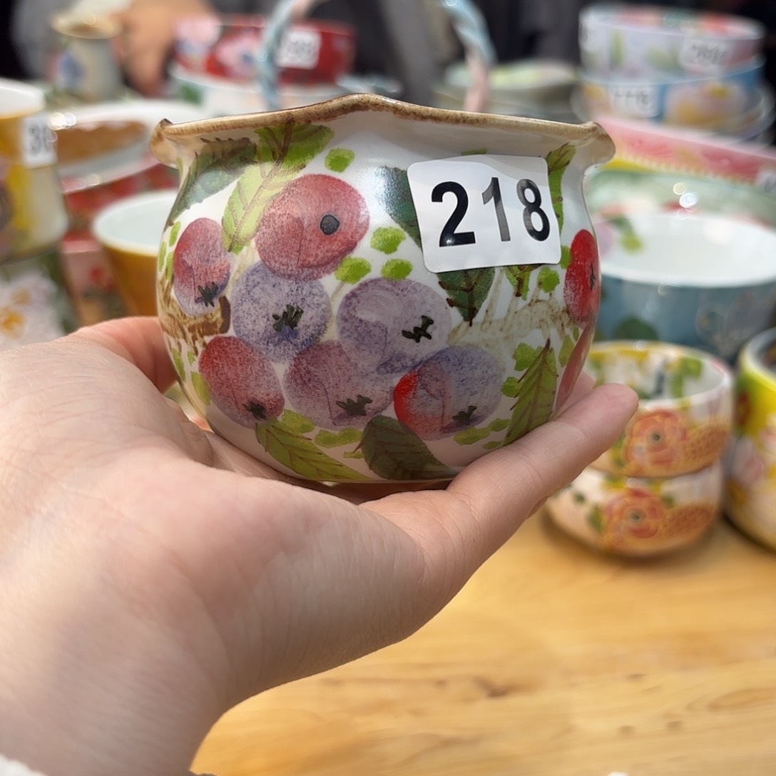 瓷片兔兔嘎嘎嘎好帅