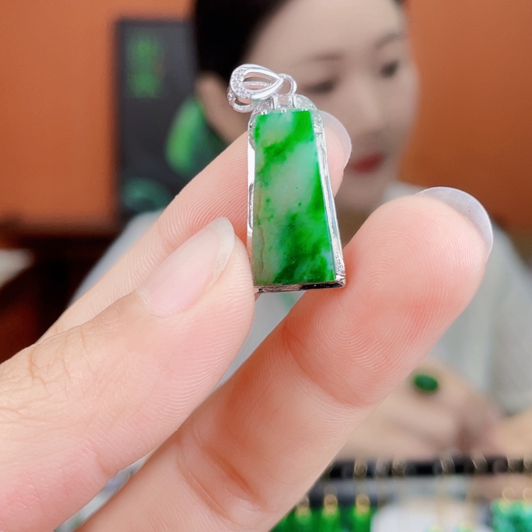 翡翠银S925镶嵌耳饰