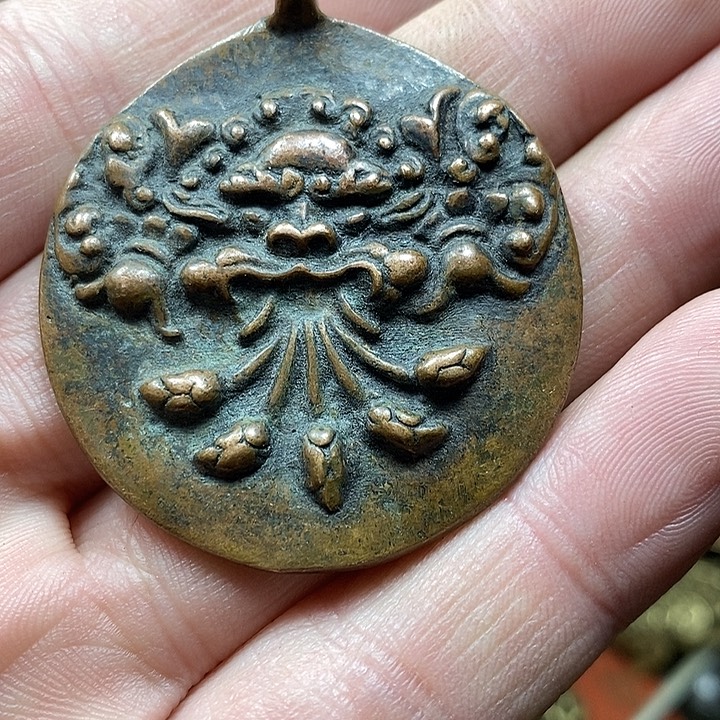 沐***行小杨推荐铜物件一个