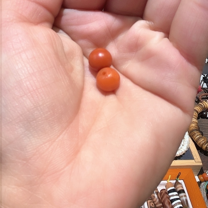 南红玛瑙颈饰未镶嵌五***年