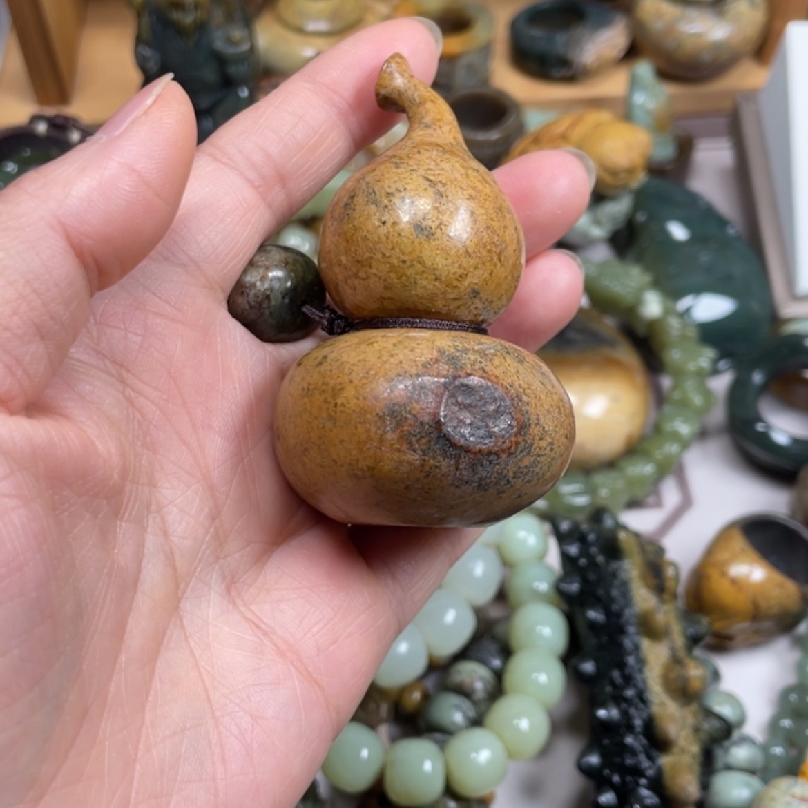【闪购商品】岫岩河磨玉（透闪石质玉）未镶嵌把件