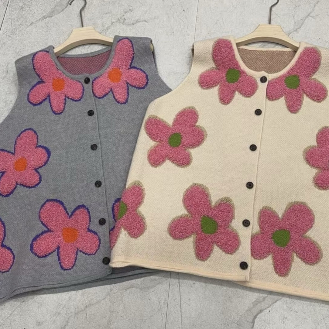 秋冬新款日系复古针织刺绣慵懒风大版马甲女宽松大码百大花朵马夹