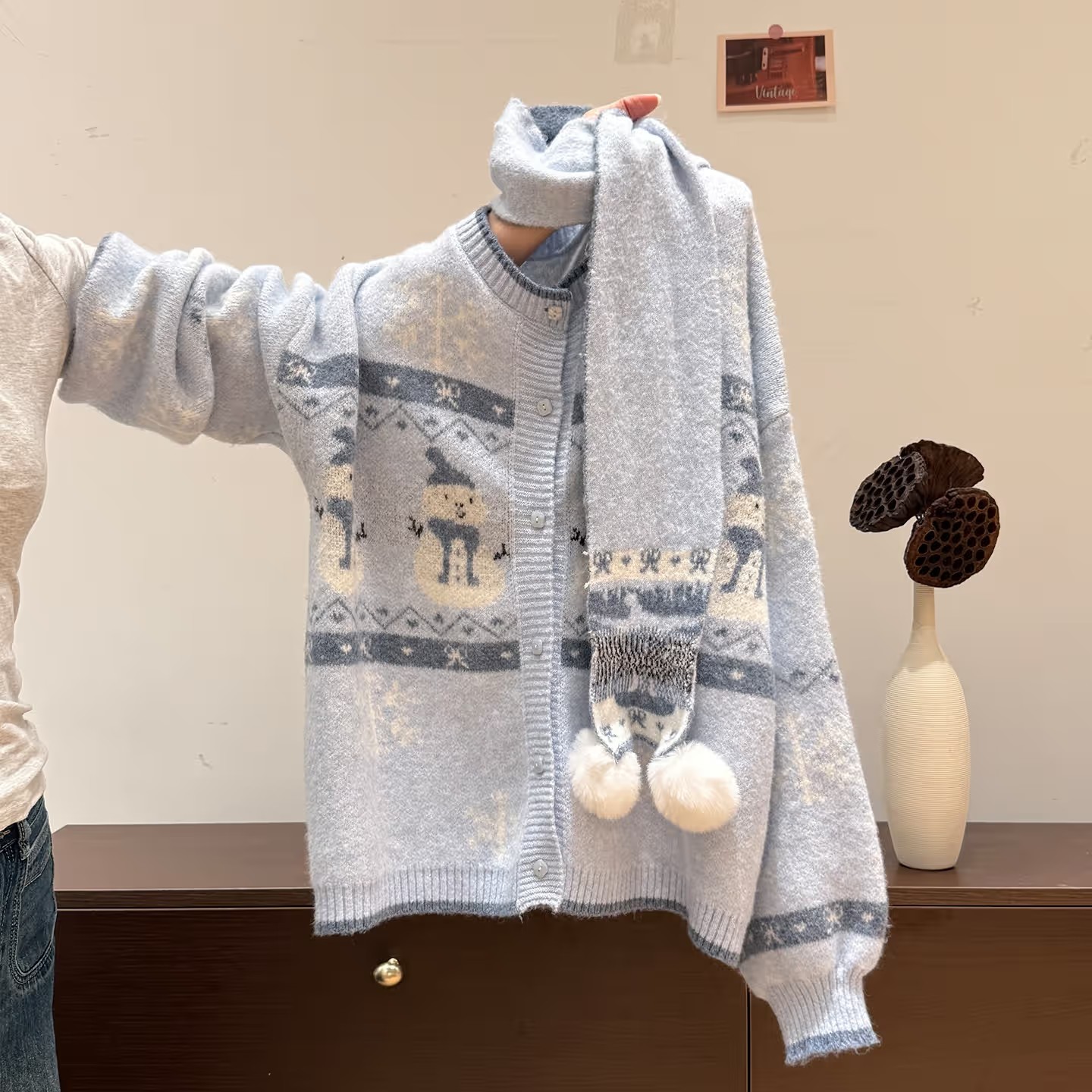 小婉薇费尔岛新年氛围感穿搭开衫毛衣女2026秋冬围脖针织外套上衣