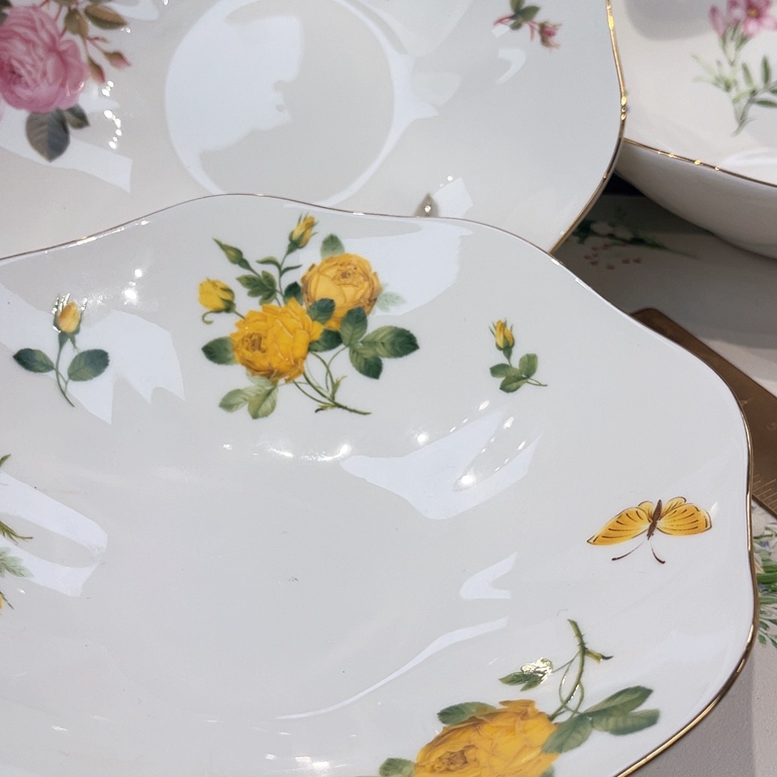 用***3骨瓷两黄玫瑰两粉玫瑰-