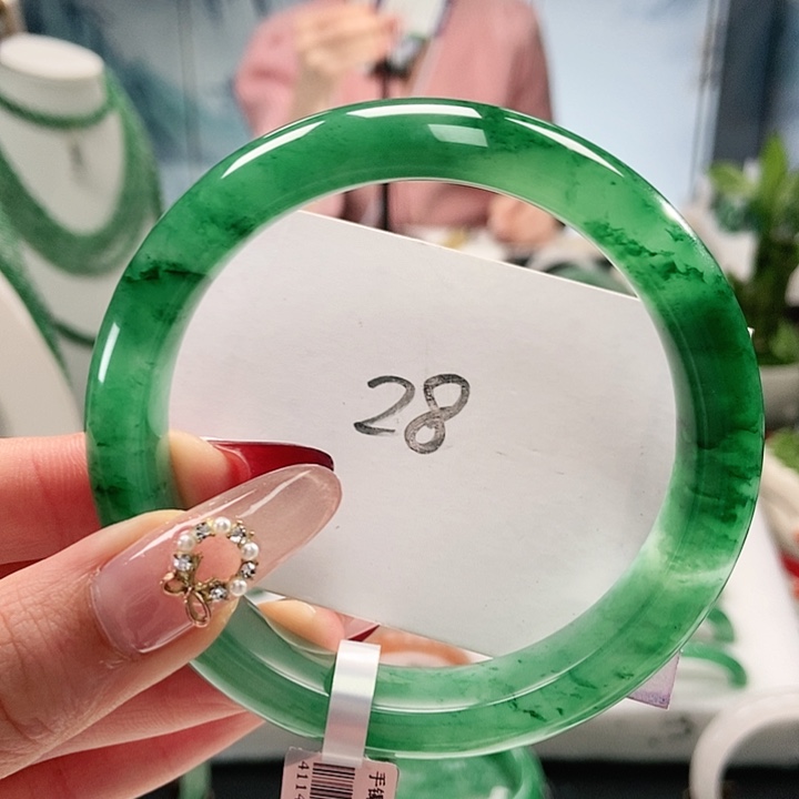 石英质玉手镯未镶嵌天然A货非洲翠手镯