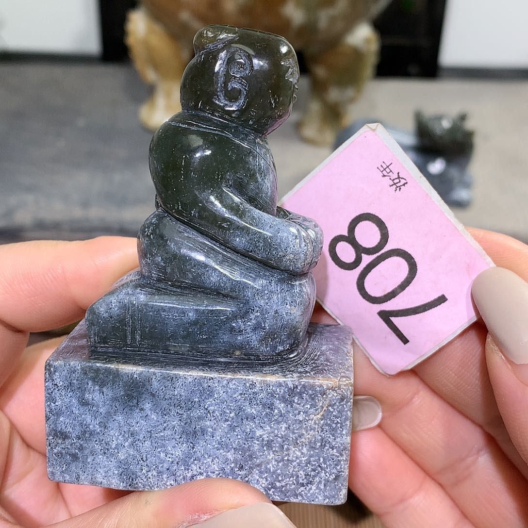 颈饰未镶嵌和田玉空**人