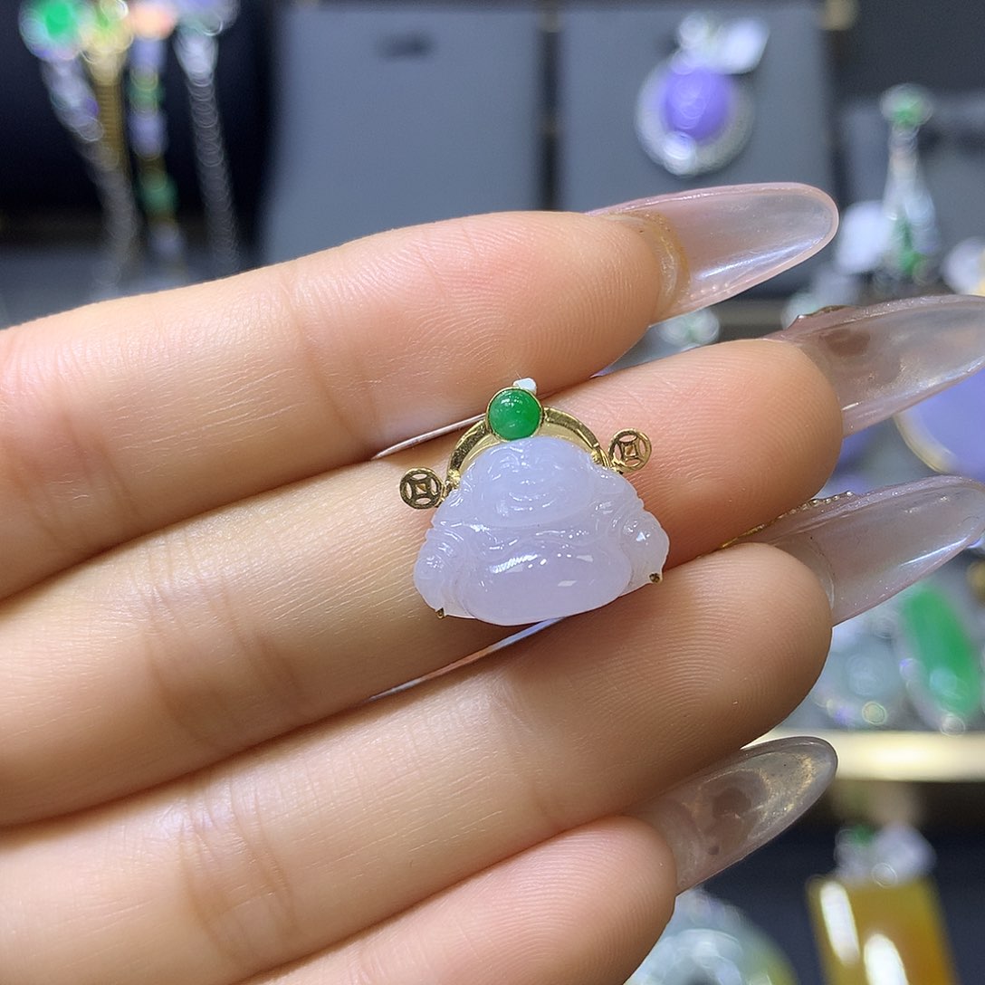 翡翠18K金镶嵌颈饰翡翠