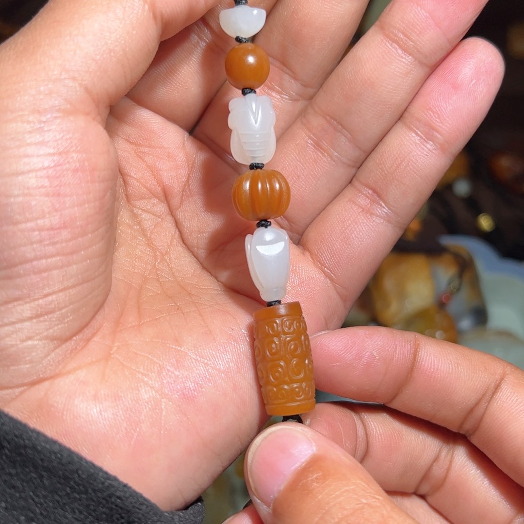 和田玉颈饰未镶嵌