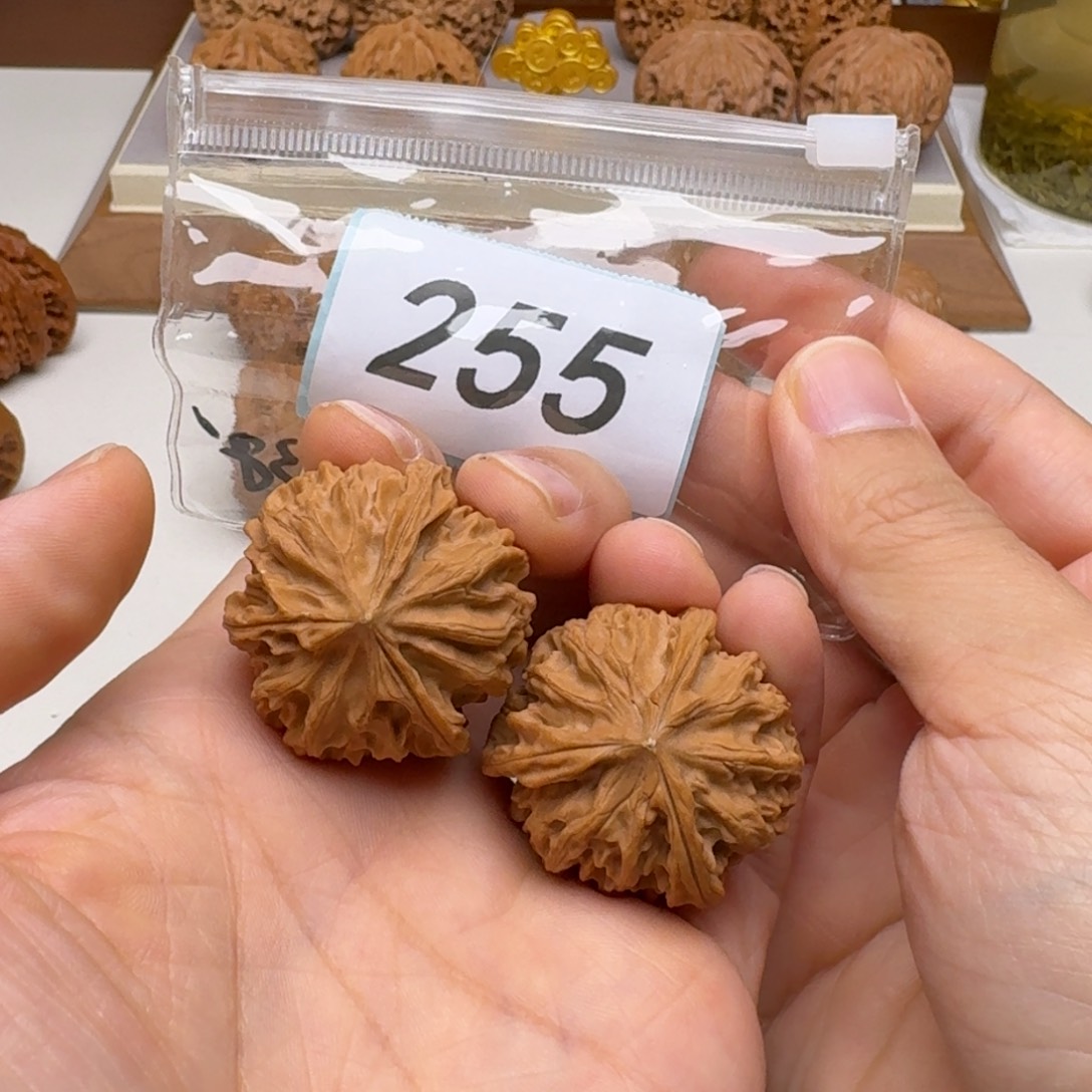 吊坠文玩核桃三棱36