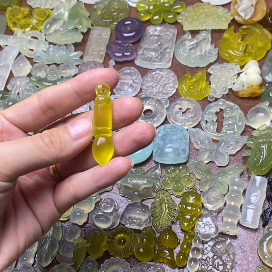 蛇纹石玉合金项链