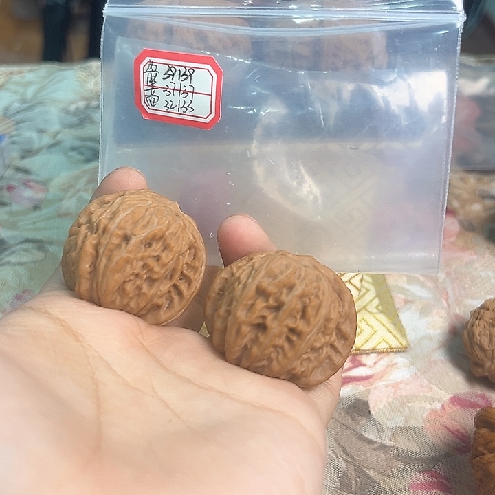 文玩核桃把件一代楼