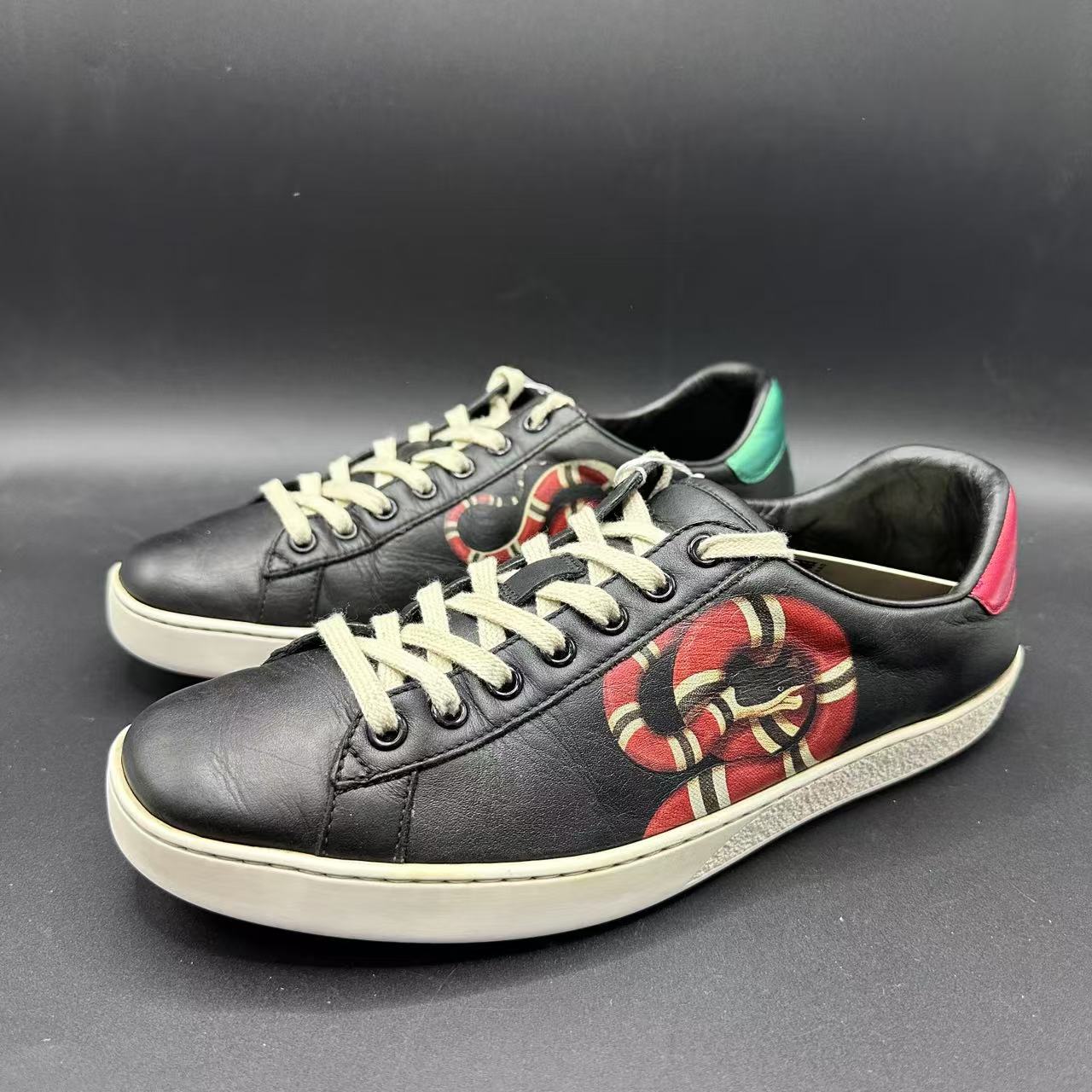 95新 GUCCI/古驰 男士时尚潮流黑色logo板鞋41码 zy203